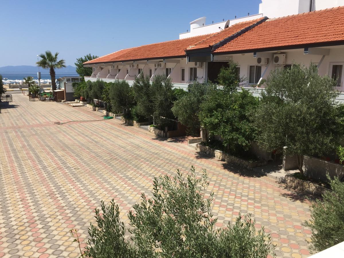 Karakas Motel Айвалик Екстер'єр фото