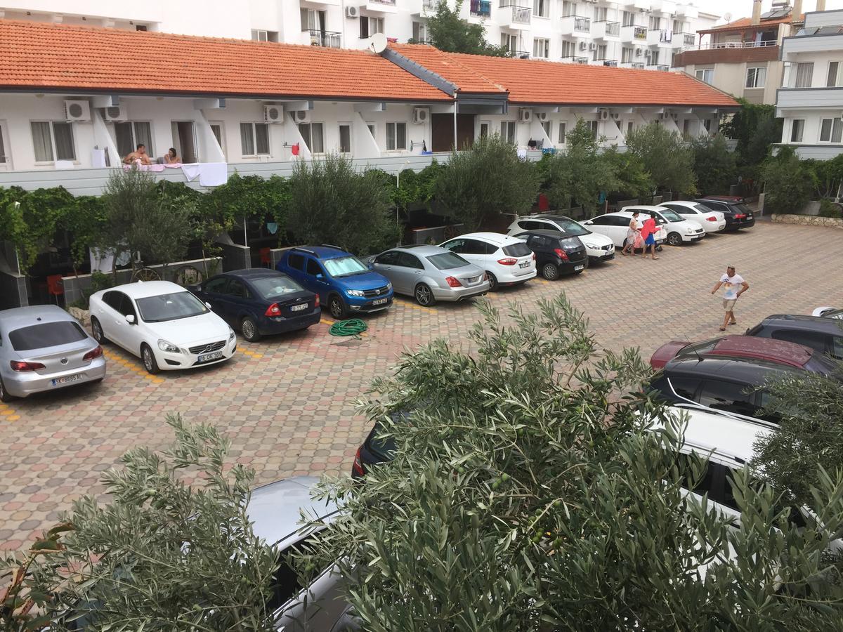 Karakas Motel Айвалик Екстер'єр фото